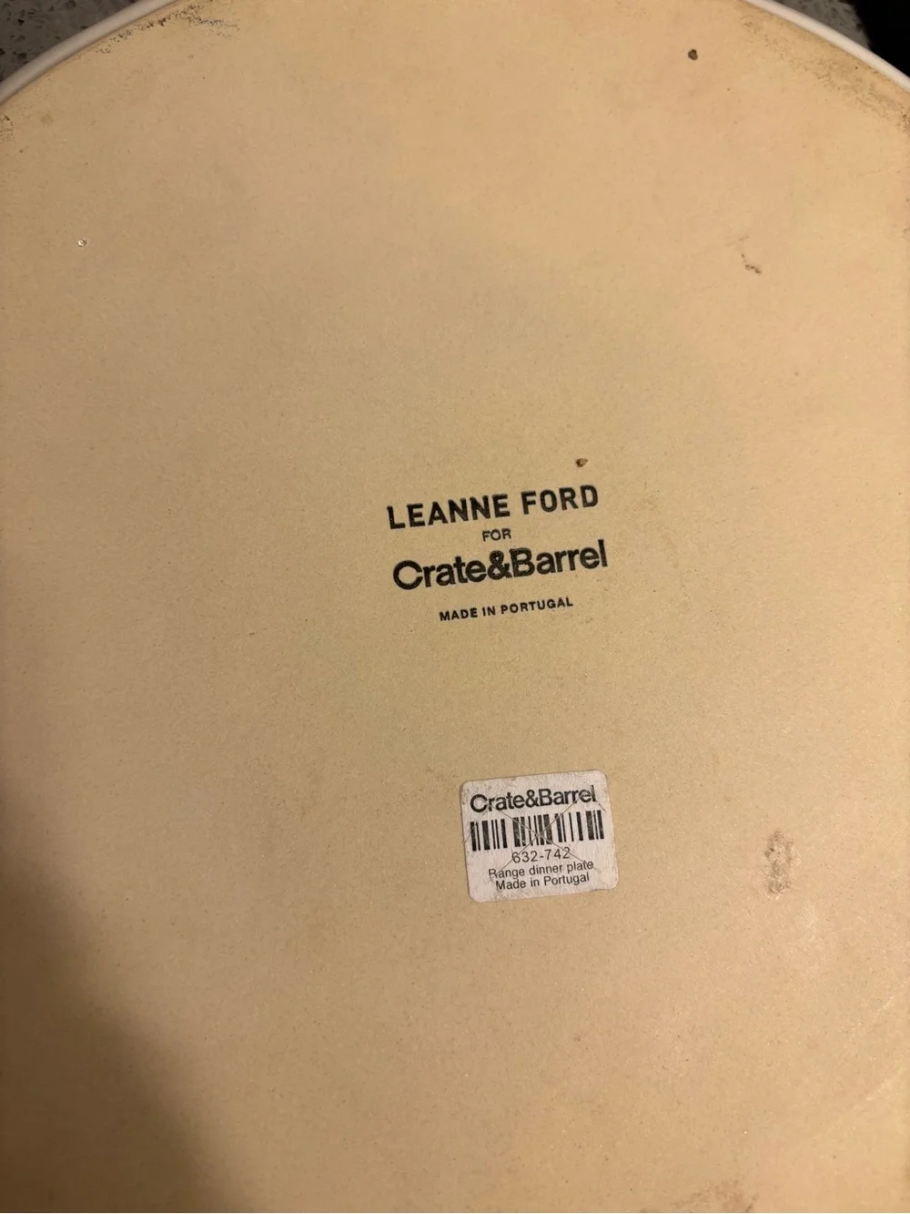 Crate &Barrel Leanne Ford Plate with 2 Craye &Barrel Mini Bowls
